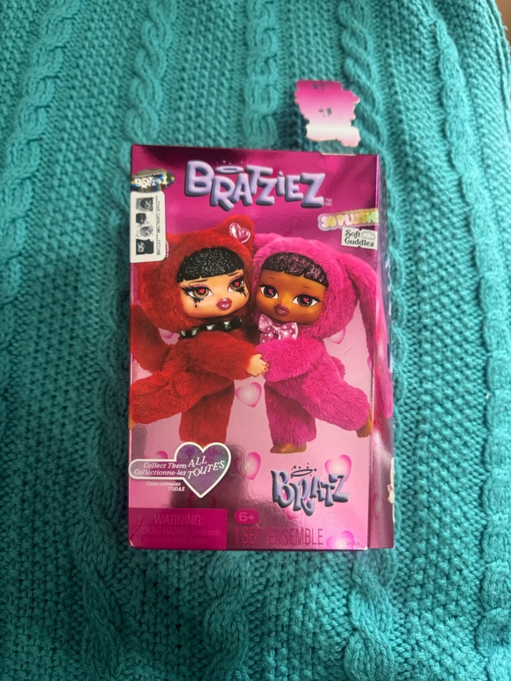 Bratziez Plush Doll - Chloe